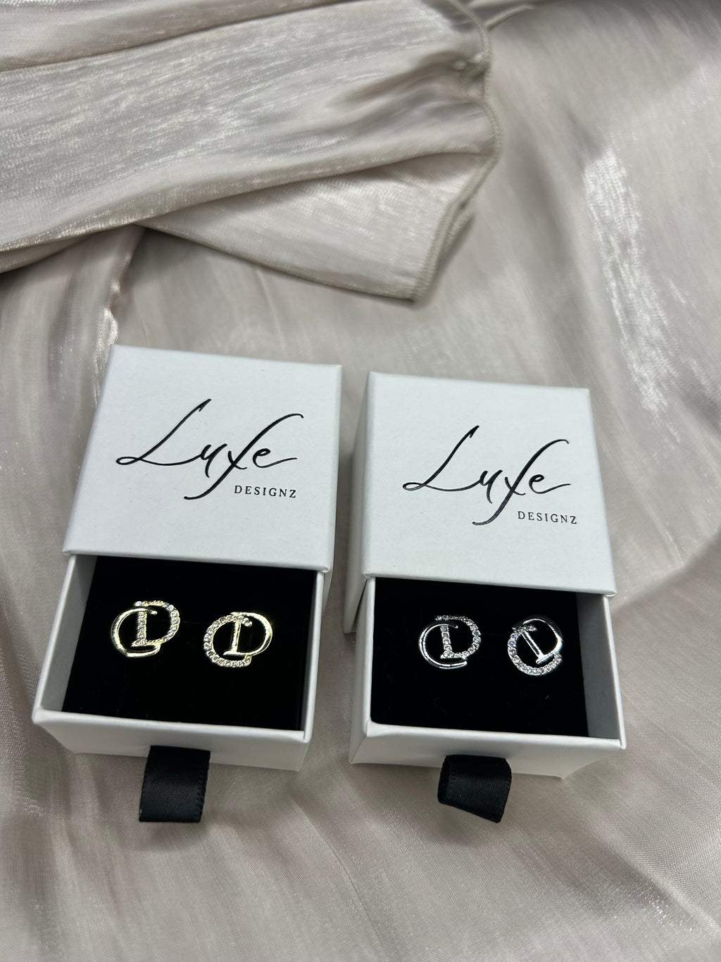 DIANA EARRINGS SILVER