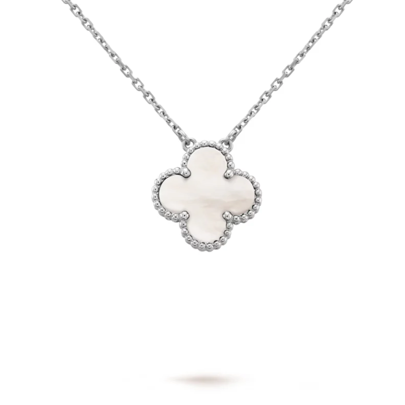 CHLOÉ NECKLACE